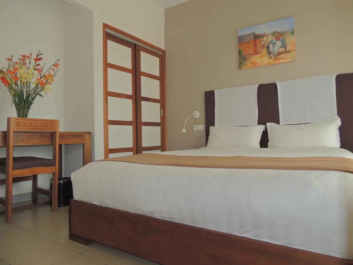Plumeria Hotel Антсирабе Екстериор снимка