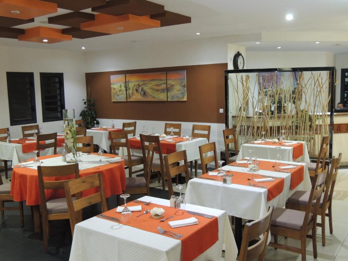 Plumeria Hotel Антсирабе Екстериор снимка