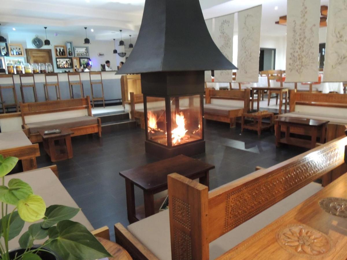 Plumeria Hotel Антсирабе Екстериор снимка
